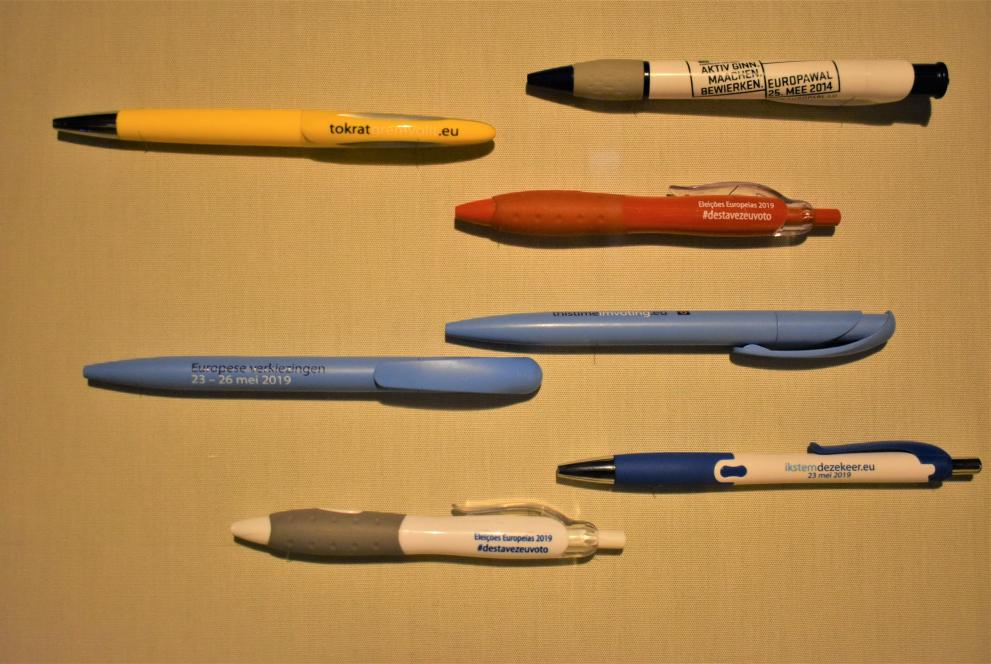Stylos promotionnels pour la campagne électorale européenne (2009-2019).