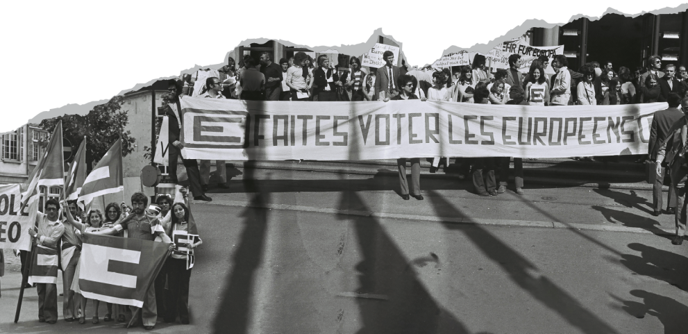 [Photo de fond] Manifestation pour des élections européennes au suffrage universel